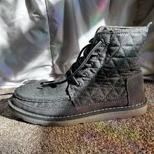 Toms gray boots! Too big for me, worn once! Super cute with leggings. Like new!